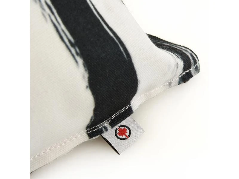 CanadianCat Katzen-Spielzeug XXL Zebra, mit Katzenminze 8 CanadianCat Katzen-Spielzeug XXL Zebra, mit Katzenminze – Bild 6